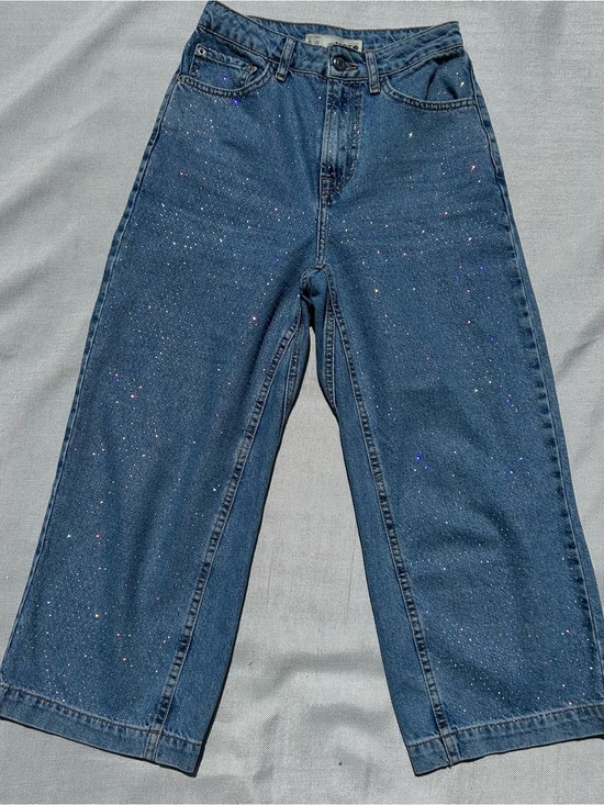 Topshop Denim - Topshop Moto Rhinestone Embelished Crop Jeans